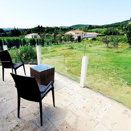 Superbe Chambre Avec Terrasse, Parking Prive, Jardin, Calme, Climatisation, 10 Mn Pont Du Gard #7 Lägenhet Rochefort-du-Gard Exteriör bild