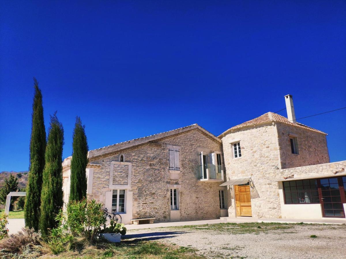 Superbe Chambre Avec Terrasse, Parking Prive, Jardin, Calme, Climatisation, 10 Mn Pont Du Gard #7 Lägenhet Rochefort-du-Gard Exteriör bild