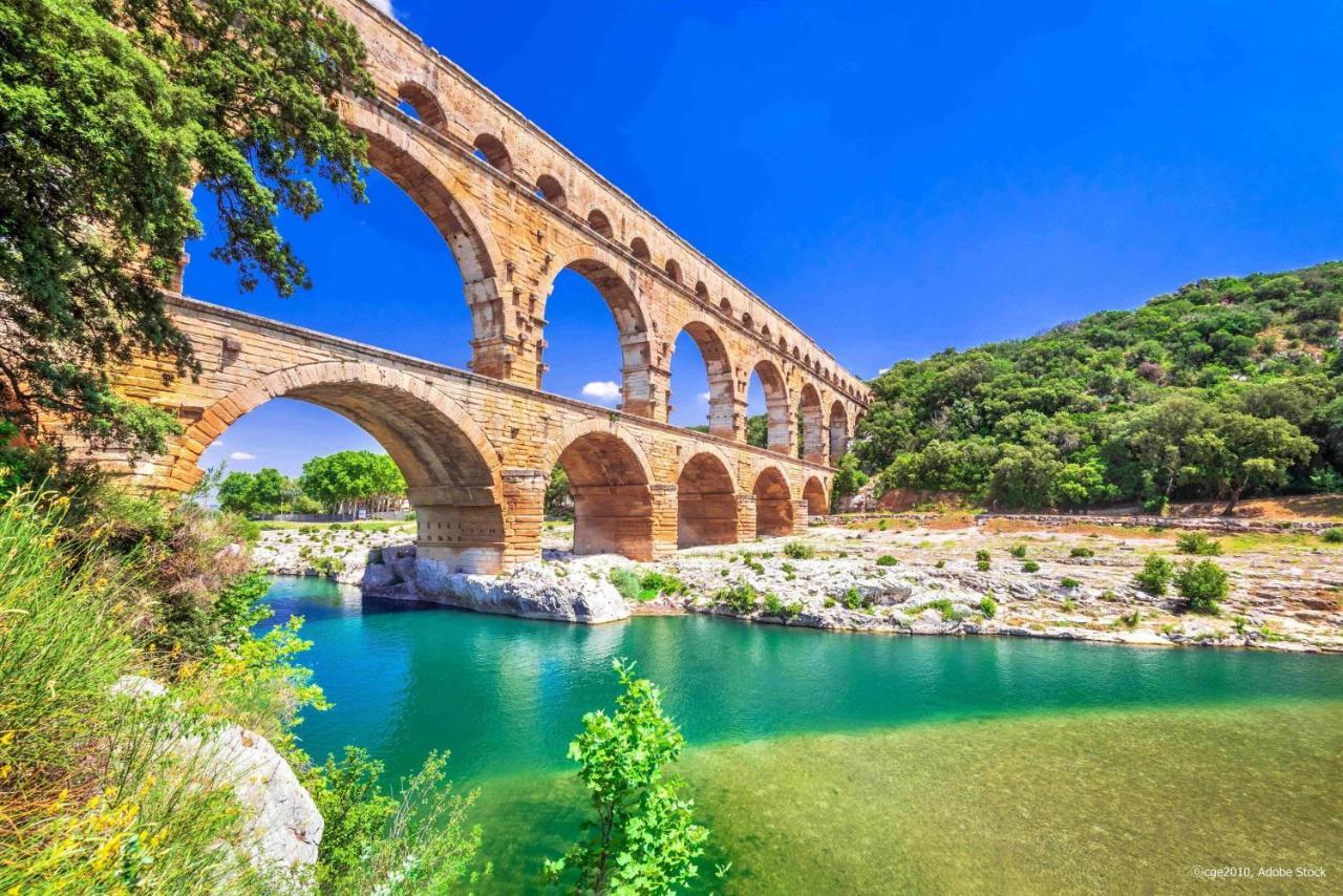 Superbe Chambre Avec Terrasse, Parking Prive, Jardin, Calme, Climatisation, 10 Mn Pont Du Gard #7 Lägenhet Rochefort-du-Gard Exteriör bild